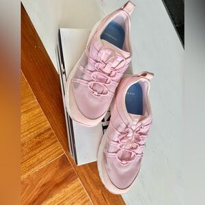 NWT Lands' End Watershoe Women Sneaker Water Shoes Athletic Mesh Outdoor Size 7